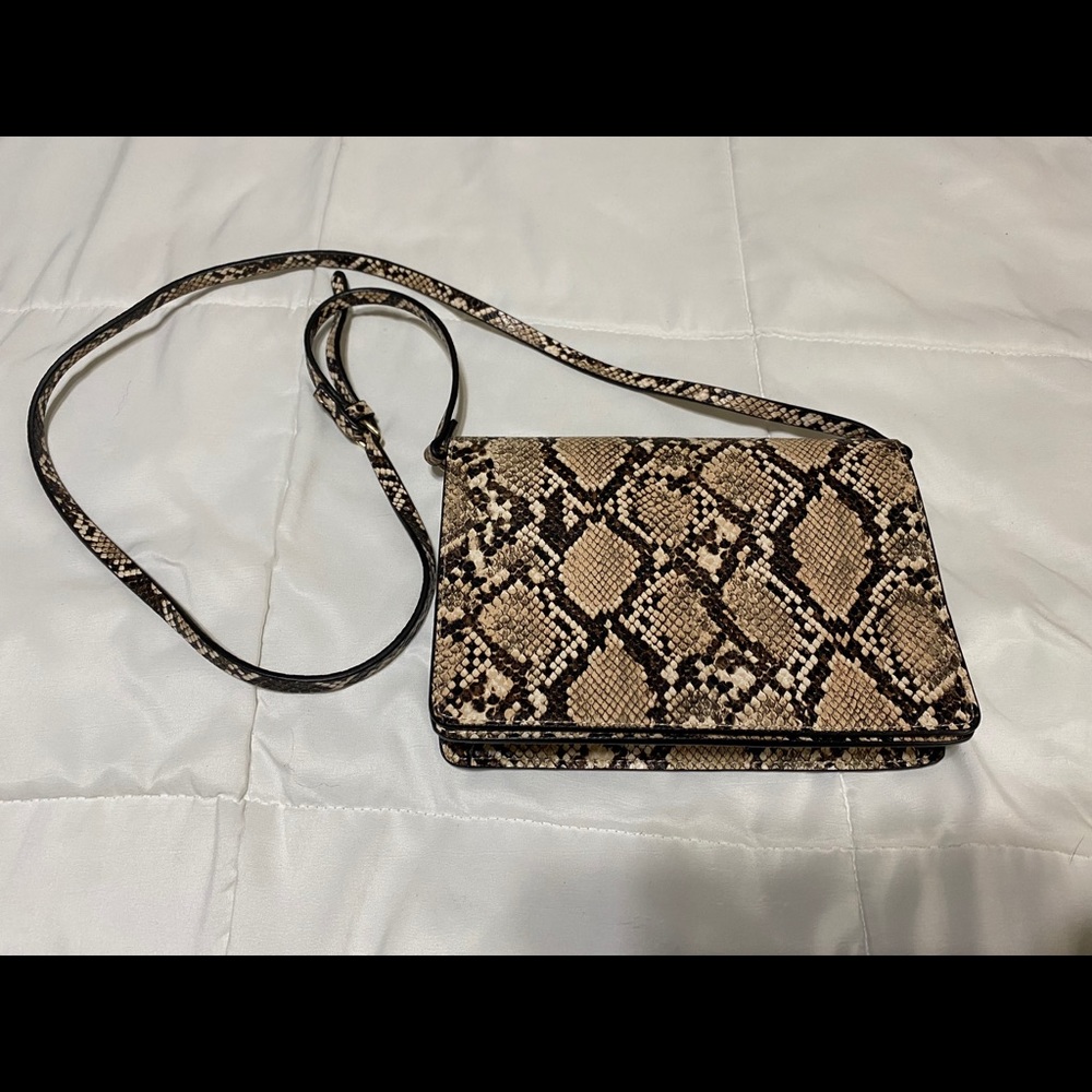 H&M snakeskin patterned purse